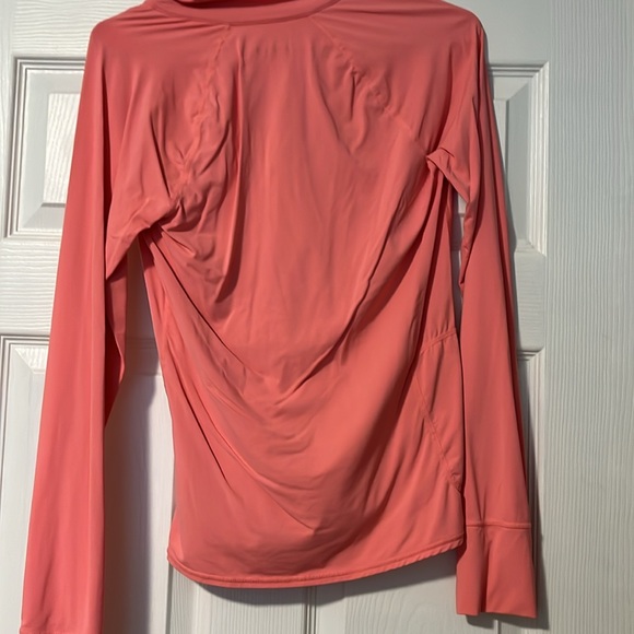 Lilly Pulitzer luxletic shirt - Picture 2 of 2